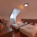 Hotel Hotel Kácov Kácov
