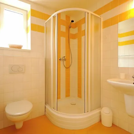 Отель Hotel Kacov Kacov