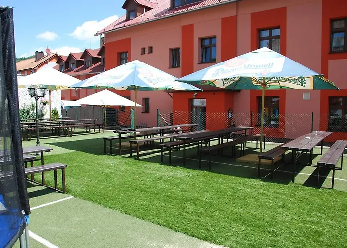 Hotel Kácov Szálloda