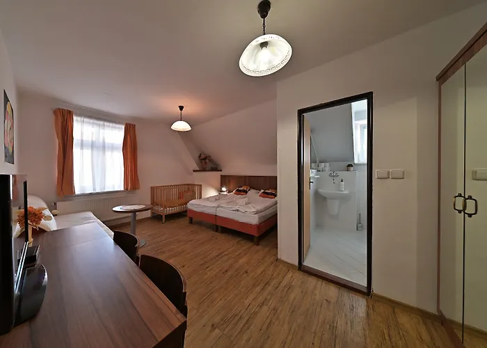 Hotel Kácov Szálloda 3*